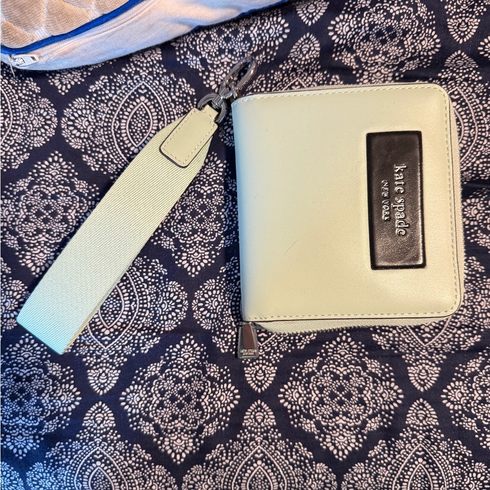 Kate Spade Light Green Card Holder
